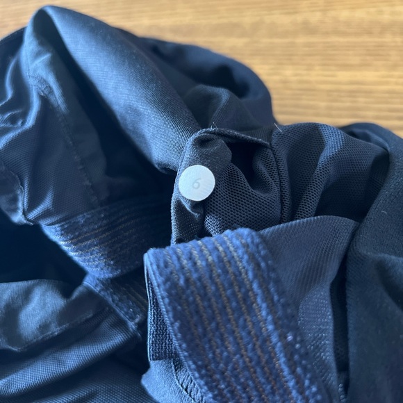 Lululemon Criss Cross Back Tank Top 6 - Picture 6 of 6